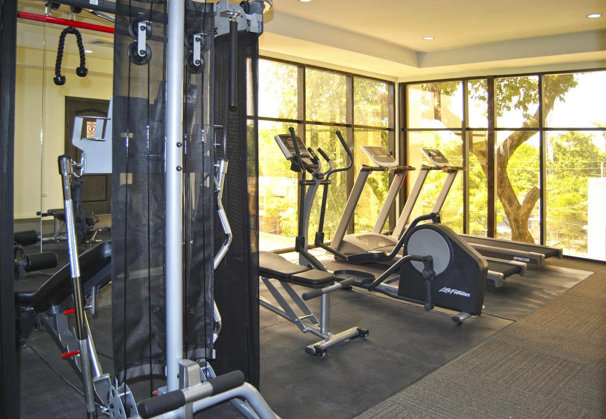 סן פדרו סולה Hotel Los Andes מראה חיצוני תמונה